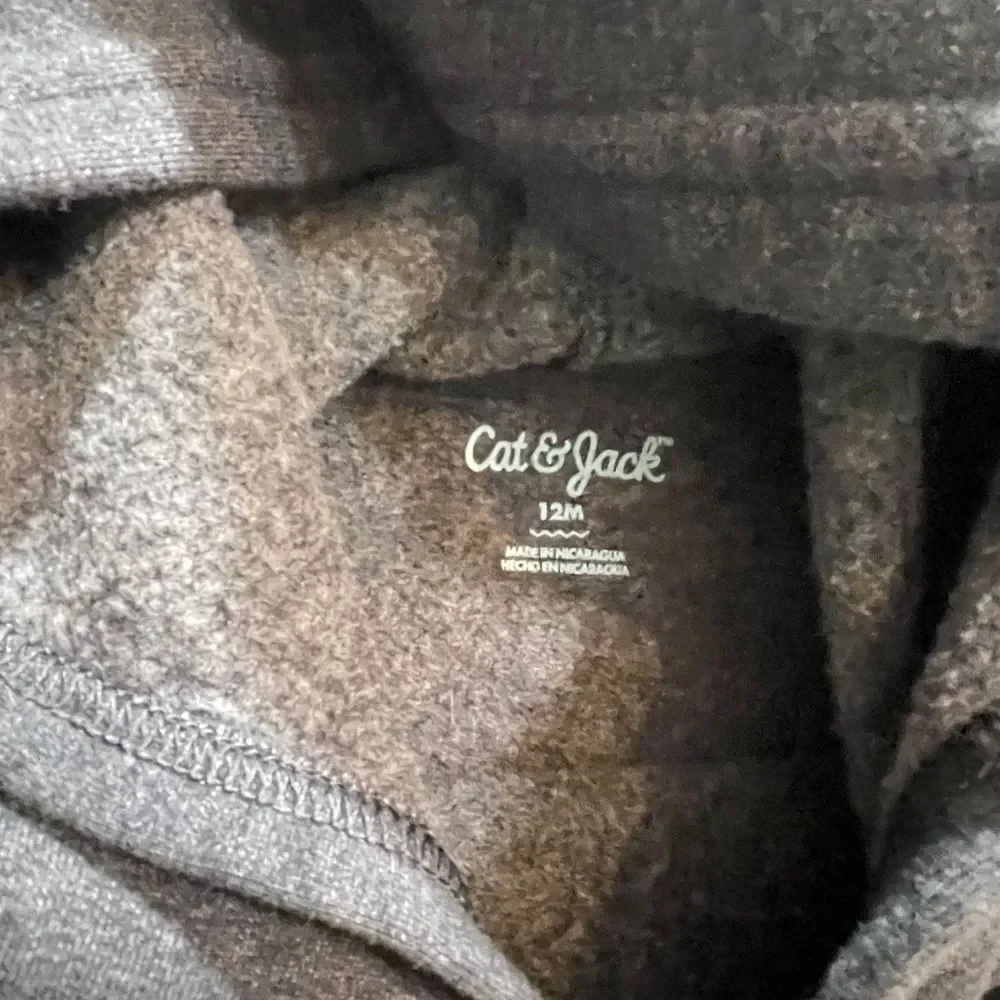 Cat & Jack baby skelton two piece sweatshirt sweatpants 12‎ months